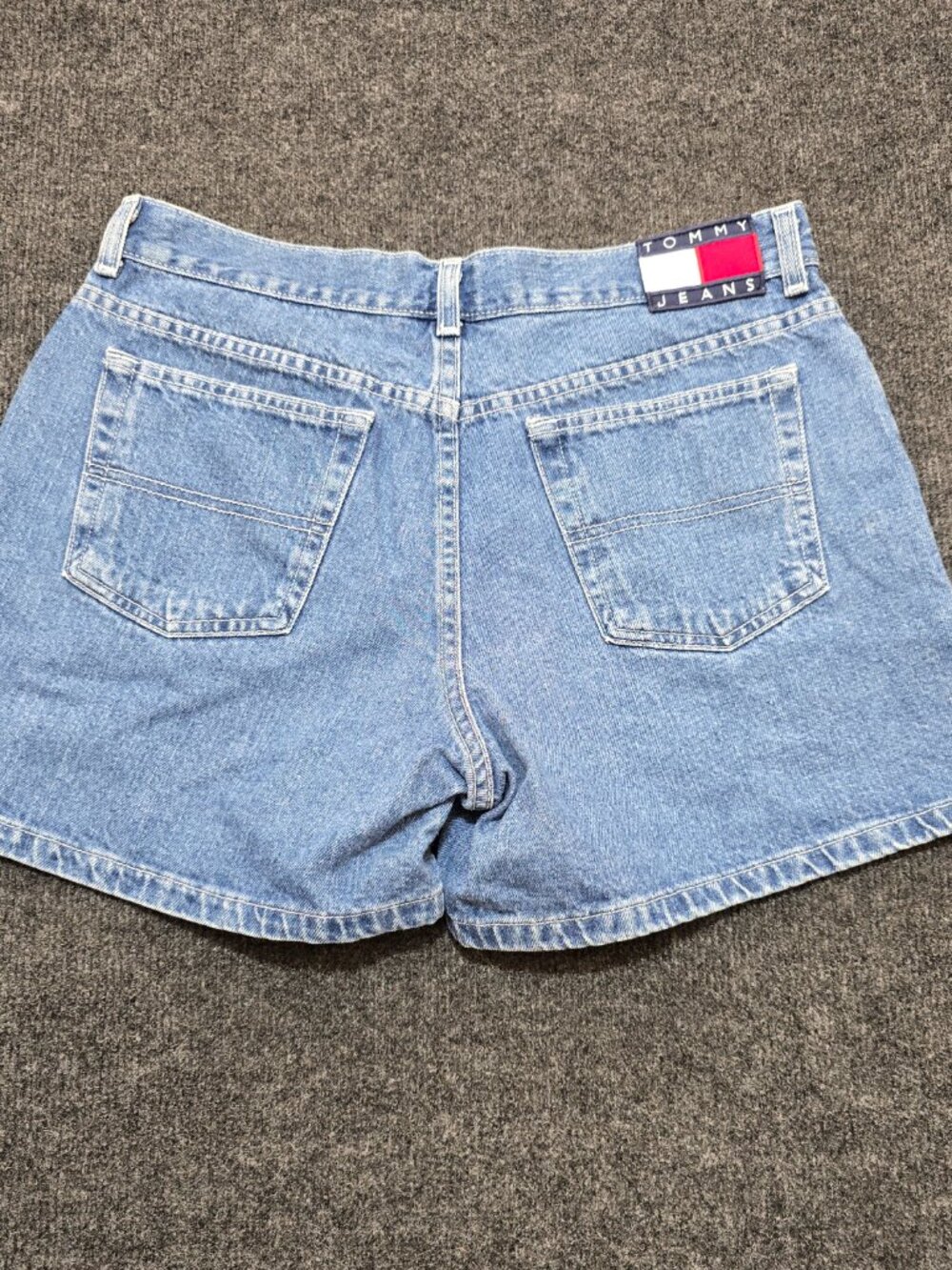 Tommy Jeans Women’s Vintage Y2K Hipster Denim Shorts Size 13 Light Wash 169981B‑